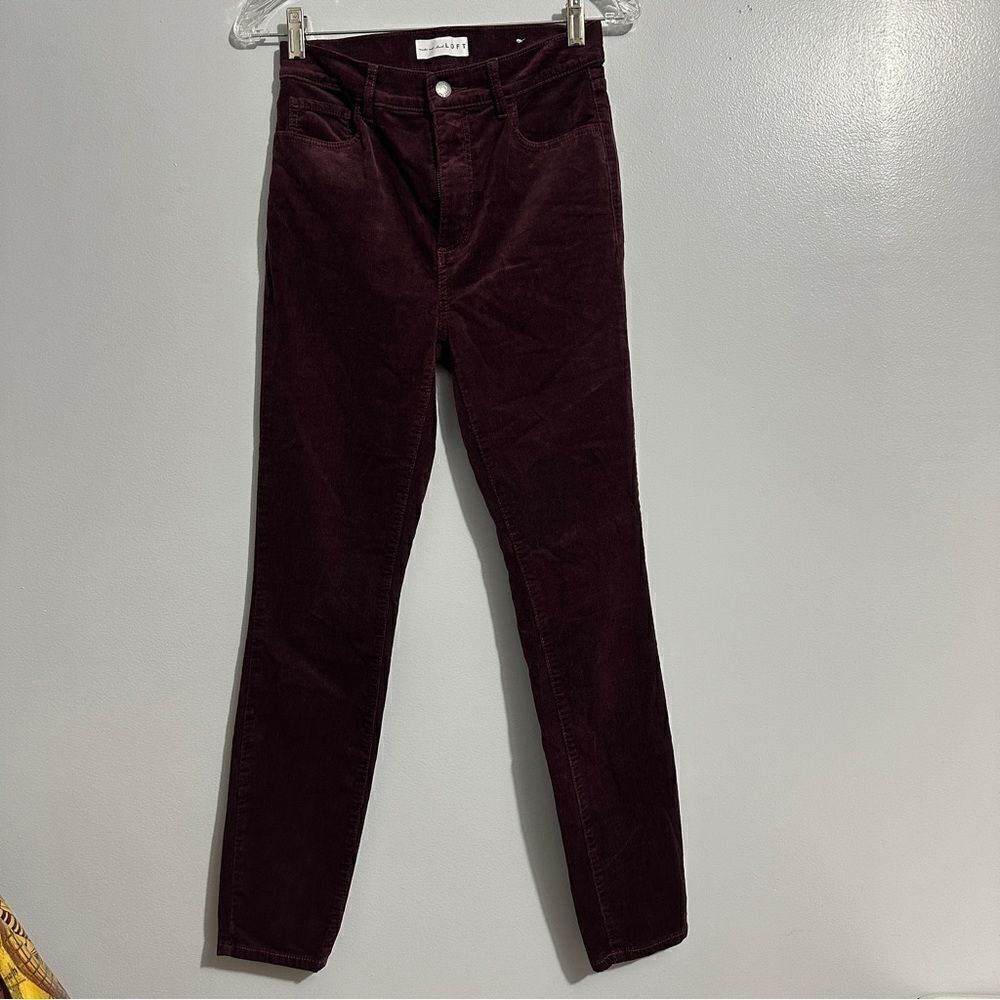 Loft eggplant color skinny corduroy size 25/0